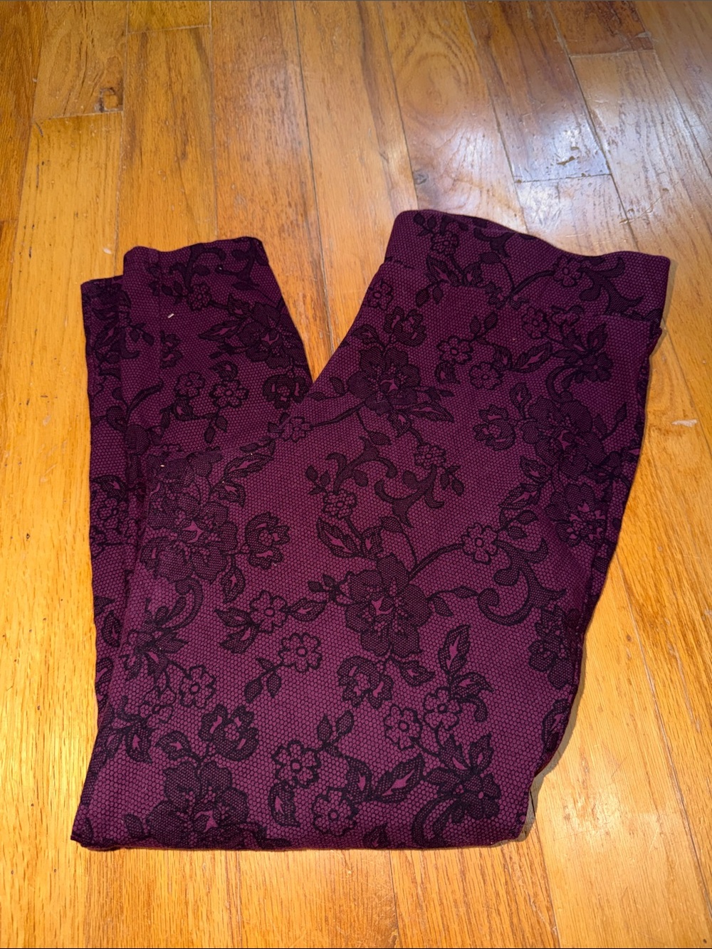 torrid Burgundy Floral Lace-Texture Leggings